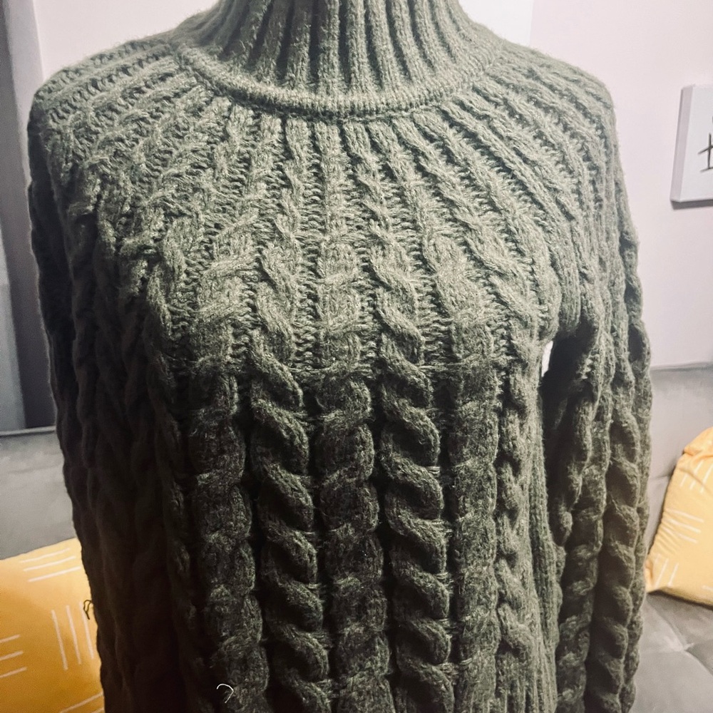 Women’s Olive Cable Turtleneck Sweater